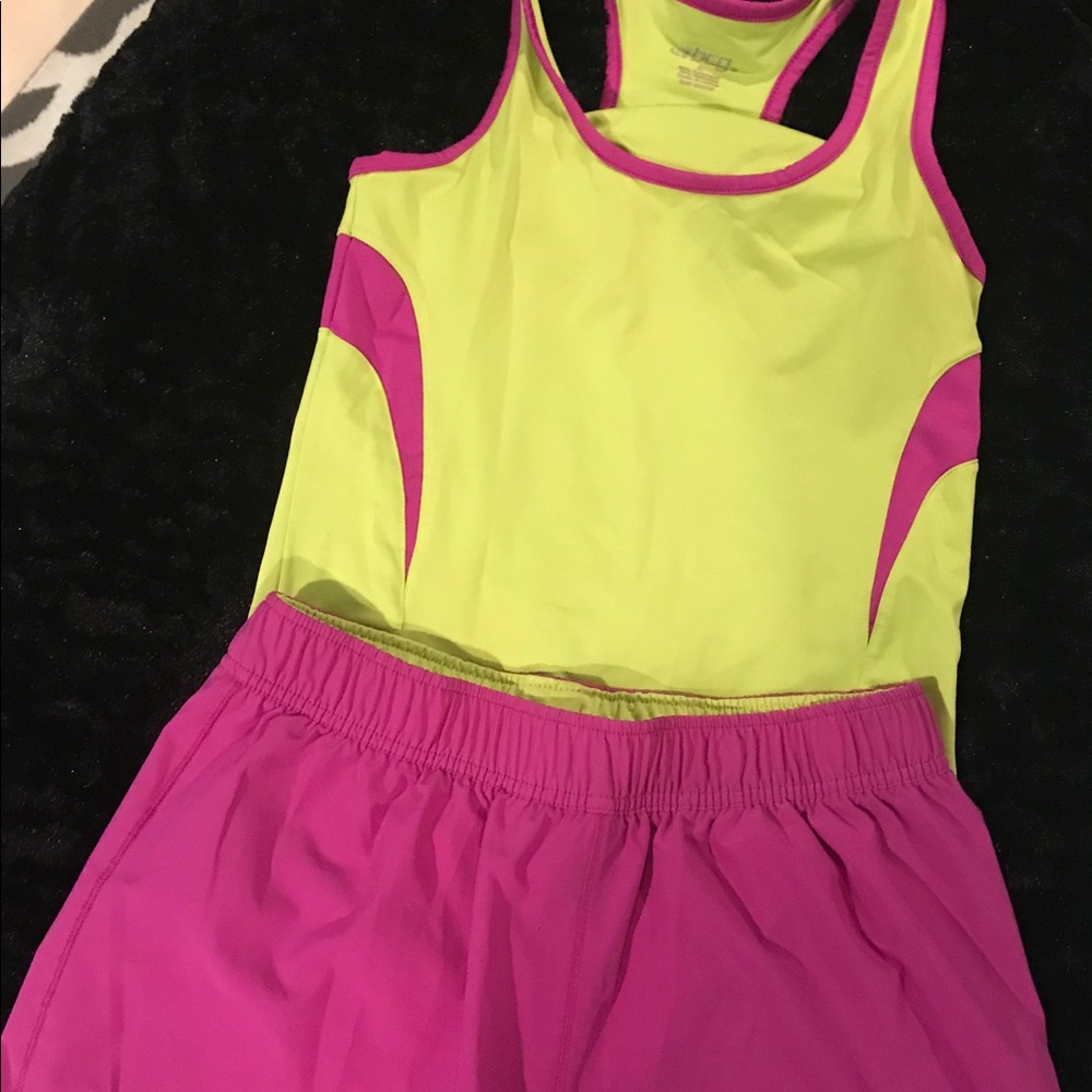 Athletic outfit
